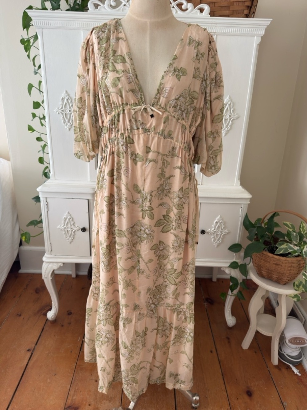 Mon Renn Wildflower V Neck Maxi Dress